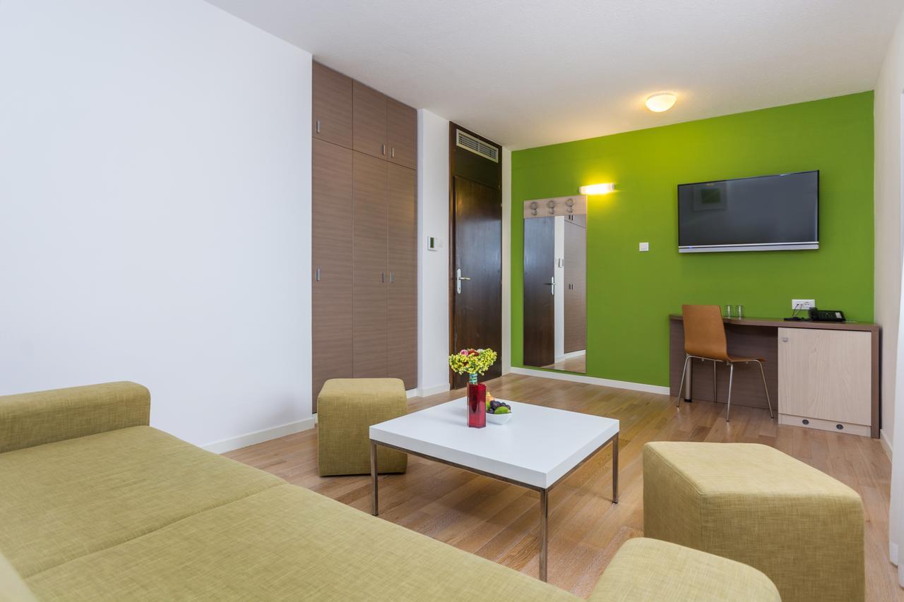 Hotel Vista Врсар Екстер'єр фото
